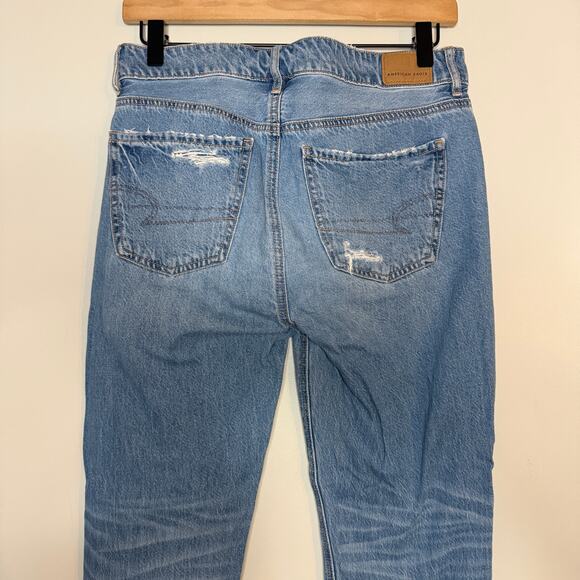 American Eagle Tomgirl Distressed Jeans Size 0 Short Medium Wash - Picture 5 of 10